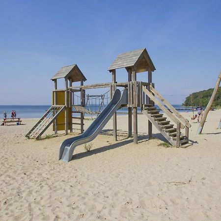 Ferienresidenz Zwei Bodden Fewo2-8 - Balkon, Sauna, Kamin Lietzow Екстер'єр фото