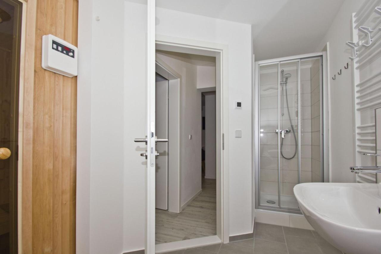 Ferienresidenz Zwei Bodden Fewo2-8 - Balkon, Sauna, Kamin Lietzow Екстер'єр фото