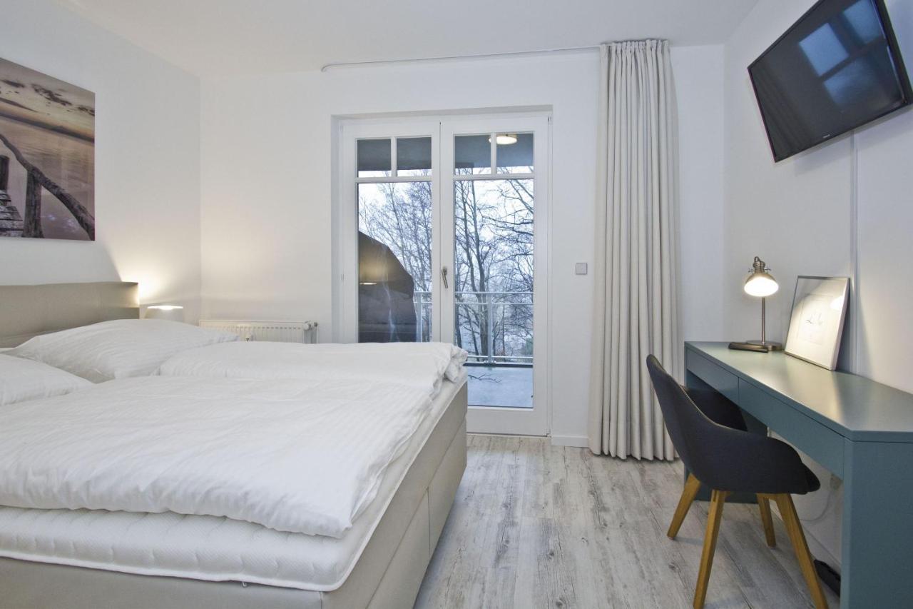 Ferienresidenz Zwei Bodden Fewo2-8 - Balkon, Sauna, Kamin Lietzow Екстер'єр фото